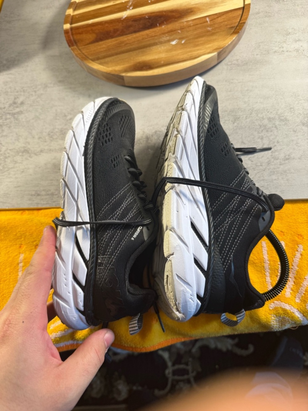 Hoka One One Clifton 8 Womens Size  7  Black White Trail Running Shoes - Picture 8 of 8